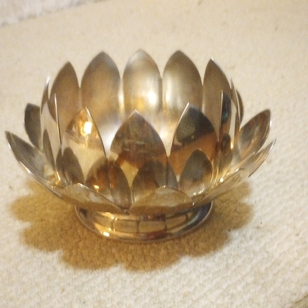 Silver Lotus Petal Decorative Bowl Set